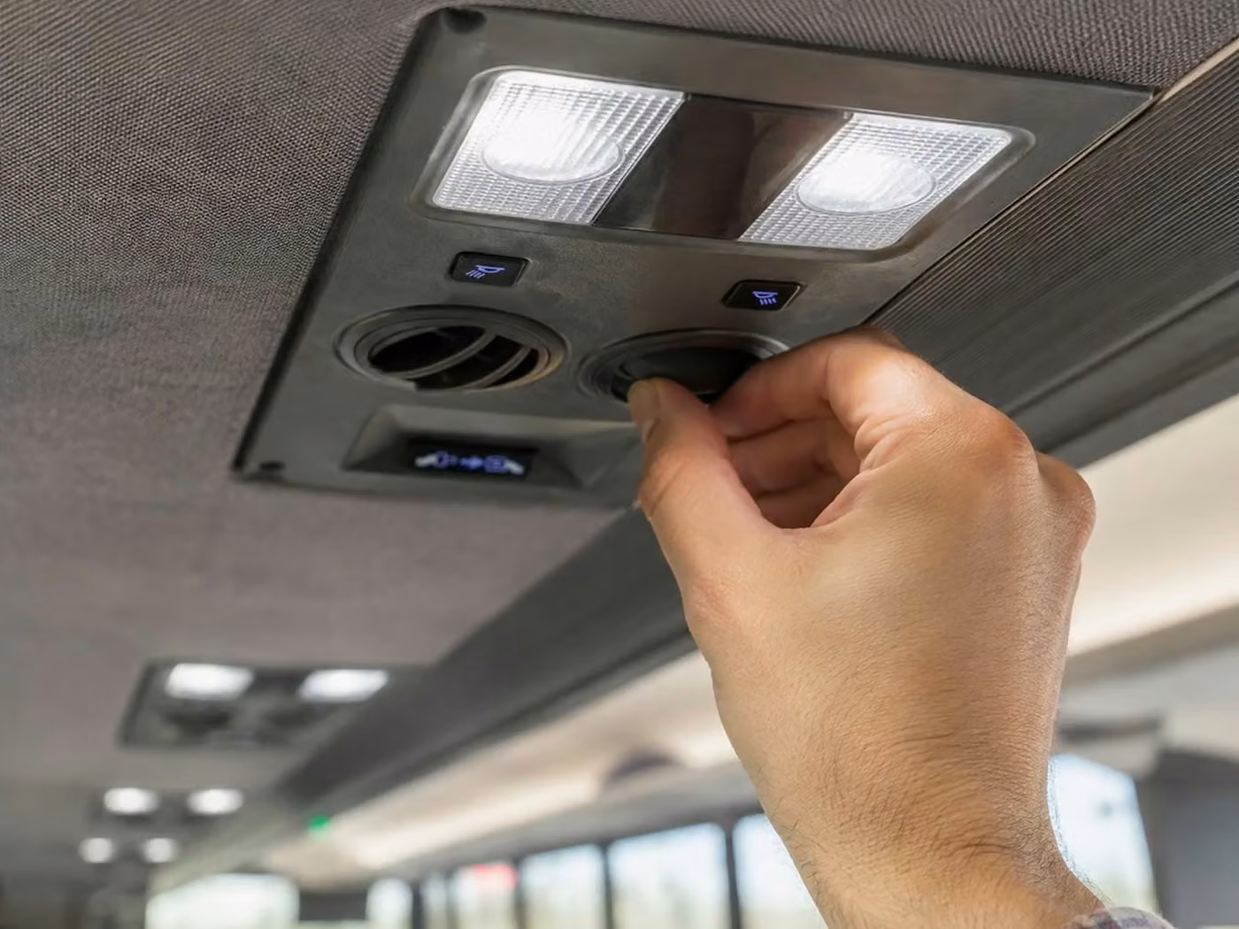 san gabriel 20 passenger minibus air conditioning