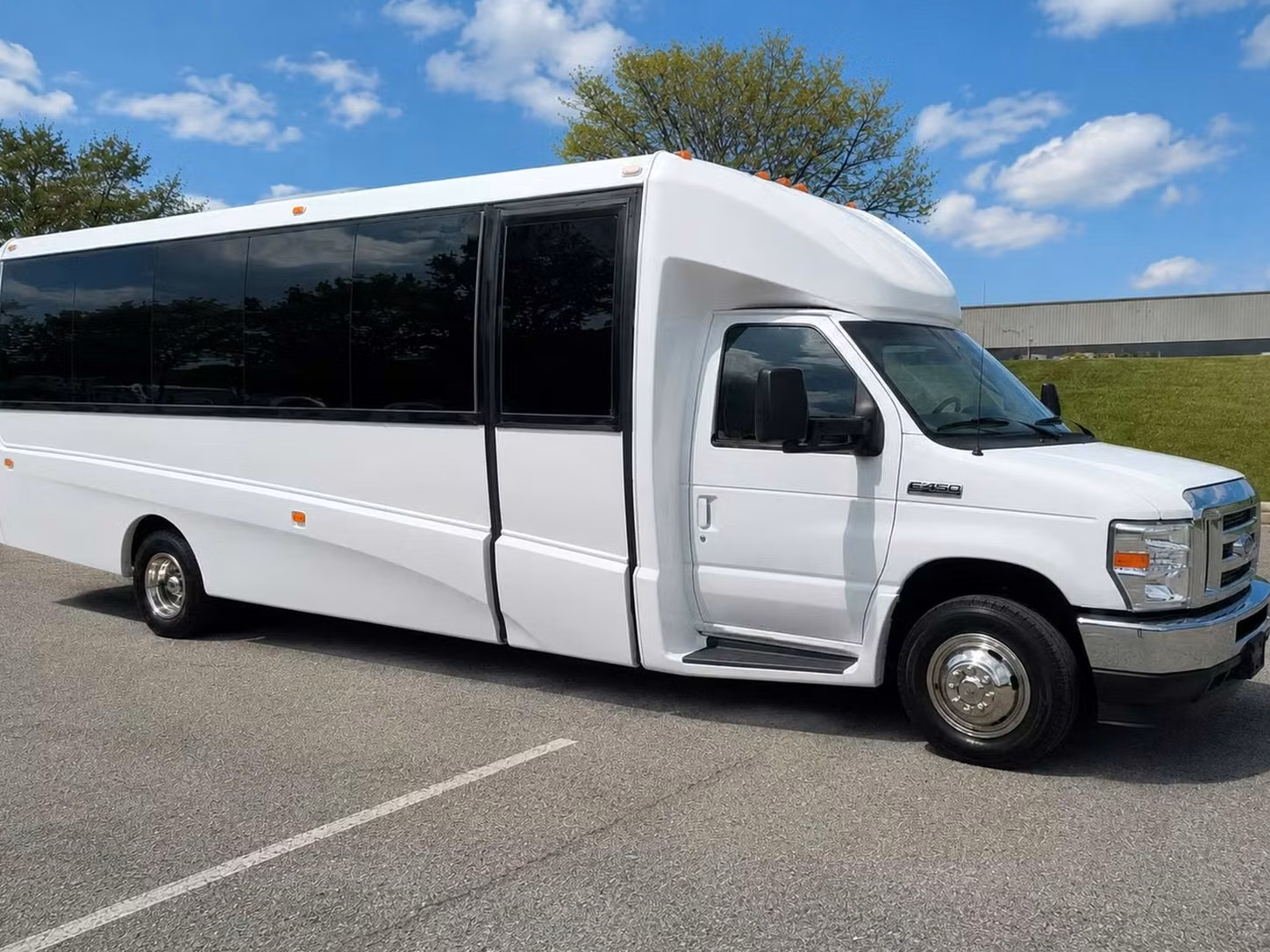 san gabriel 20 passenger minibus rental