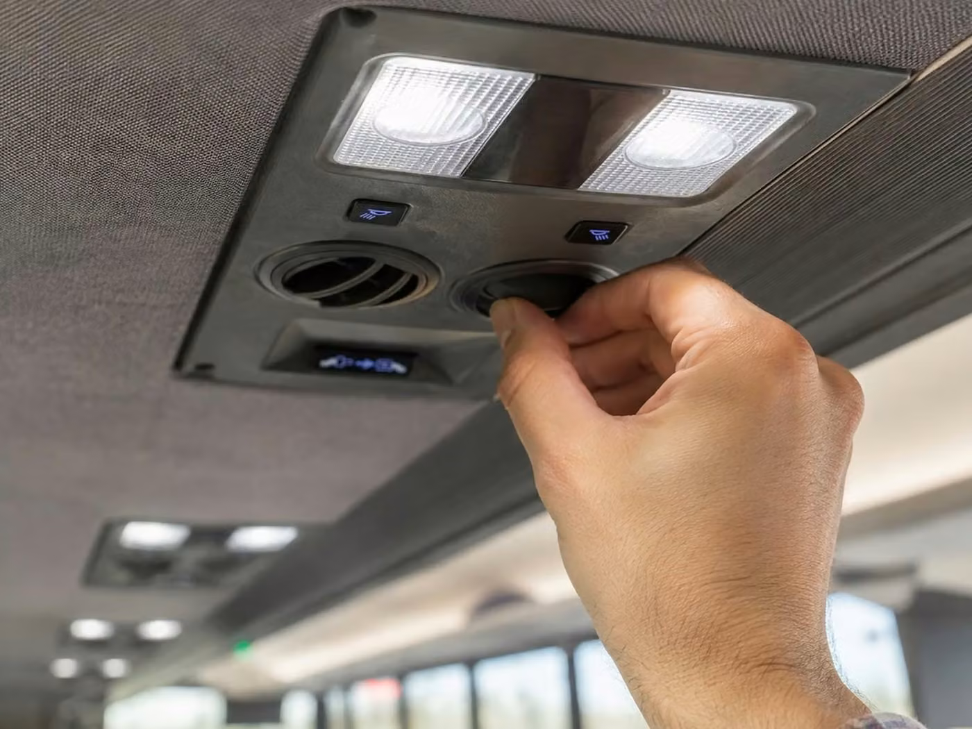 san gabriel 35 passenger minibus air conditioning