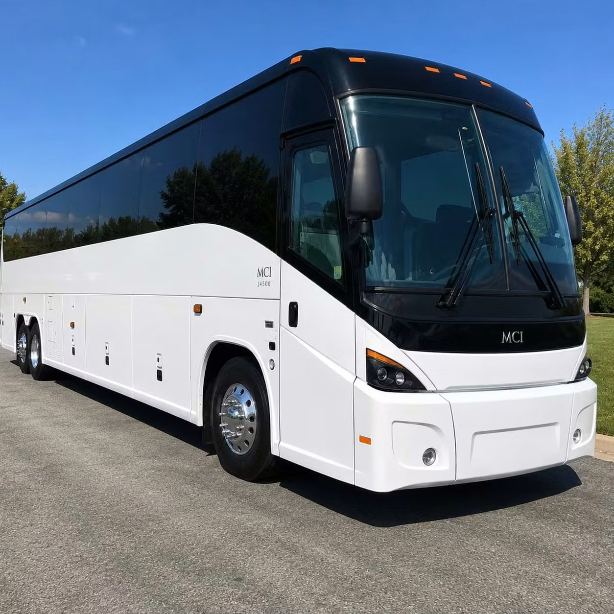 san gabriel premium bus rentals for important meetings and vips