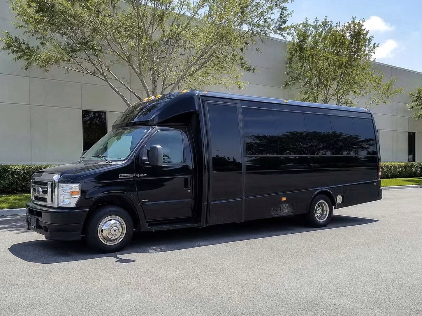 18 passenger minibus